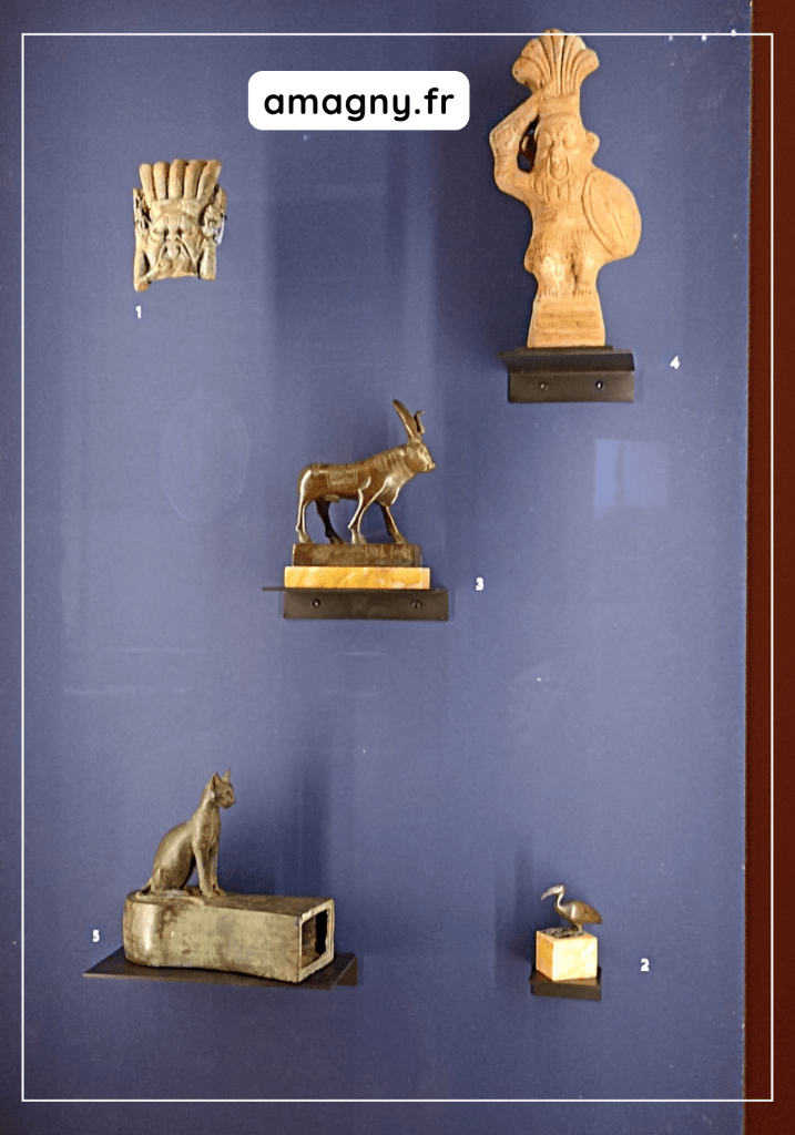 exposition_cléopatre_objets2