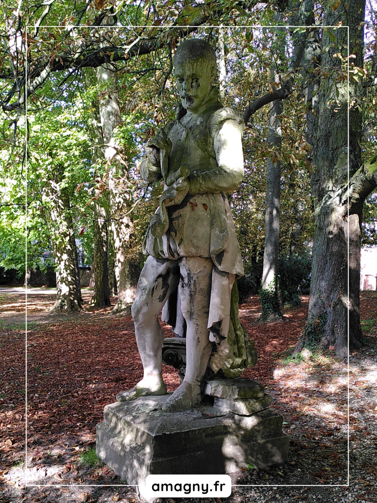 Statue parc lycée Lakanal